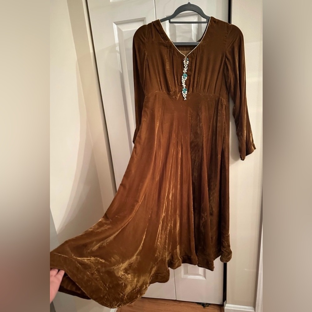 Bundle: 2 Piece Pakistani Luxury Velvet Formal Dress Set. Size custom S. - Picture 13 of 13
